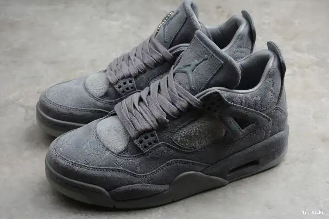 Jordan Air Grey 4 930155-003 x KAWS Cool 0520